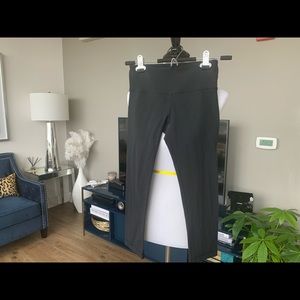 Lululemon Cropped Leggings